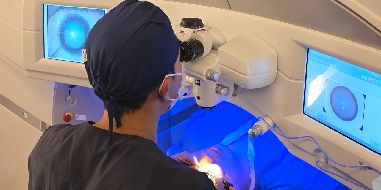 SMILE LASIK — Samsung Miracle Eye Clinic Gangnam 1